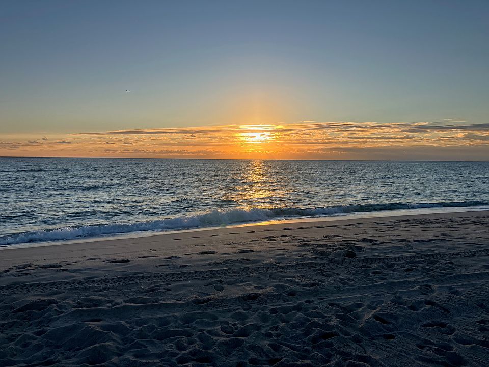 Sunrise on the Beach (2 blocks away)