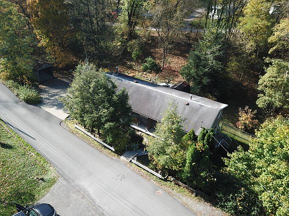 3rd image of 35 Nebraska Ave