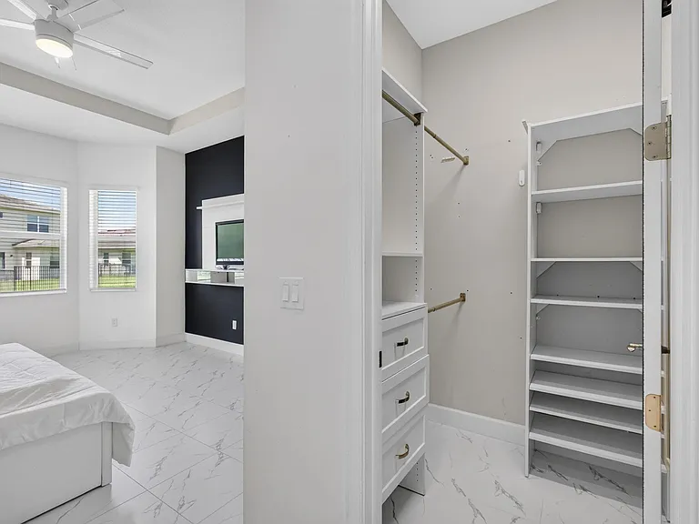 16293 Melogold Dr — Photo 45
