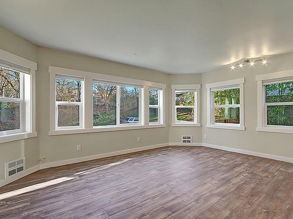 Front living space