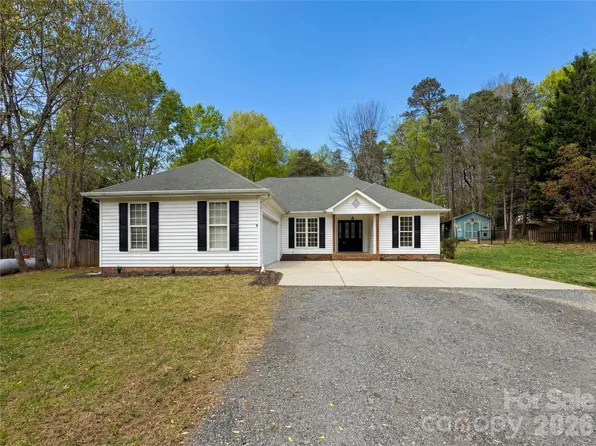 5119 Teakwood Dr, Kannapolis, NC 28083