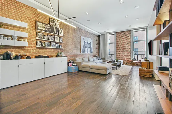 Rented by Compass | media 25