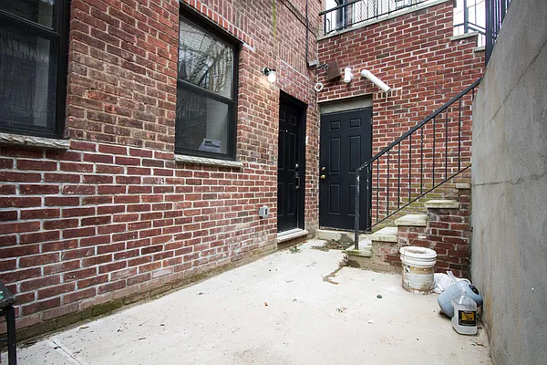 Rented by Nooklyn NYC LLC | media 6