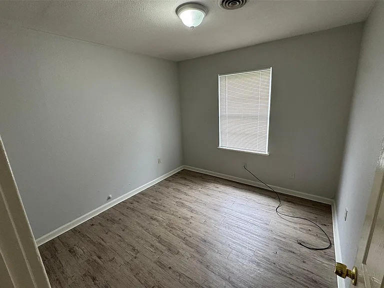 5122 Windemere St — Photo 5