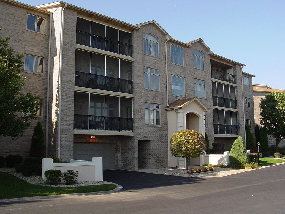 1st image of 18550 Pine Lake Dr APT 3A