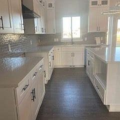 3rd image of 5040 Chatsworth St