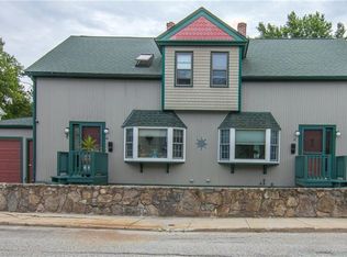 16-18 Hepburn St, West Warwick, RI 02893