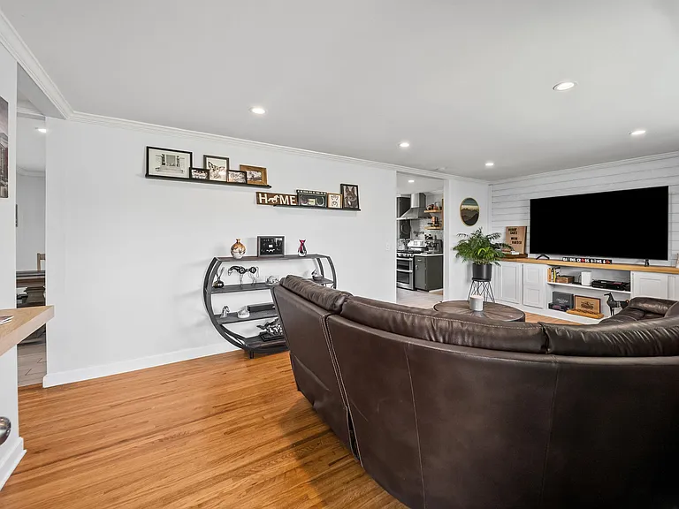 3928 Stilton Dr — Photo 6