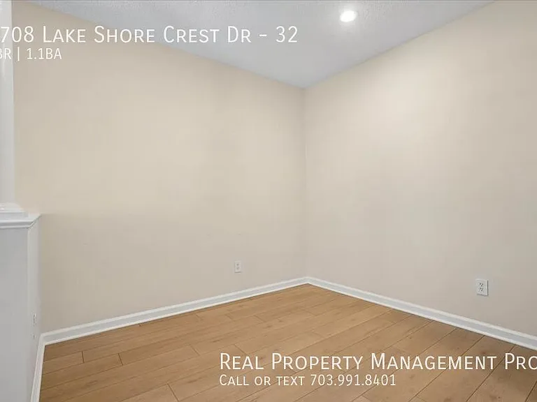 1708 Lake Shore Crest Dr #32 — Photo 9