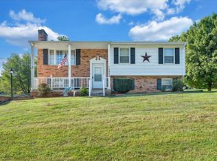 5925 Green Ridge Rd, Roanoke, VA 24019