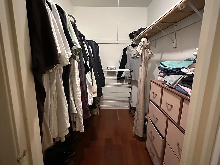 181 Wyndham Pl — Photo 14