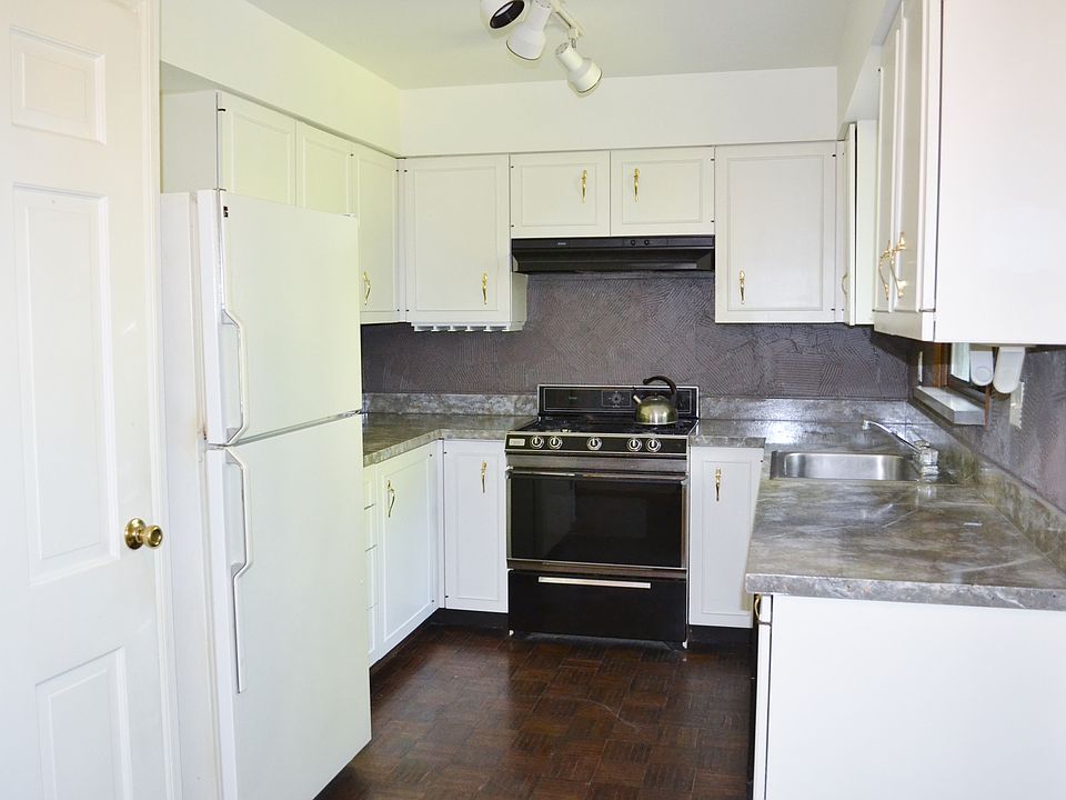 1st image of 1059 Port Diane Dr
