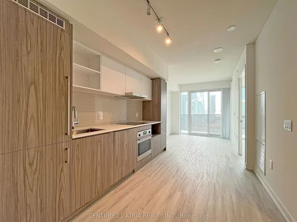 55 Cooper St S, Toronto, ON