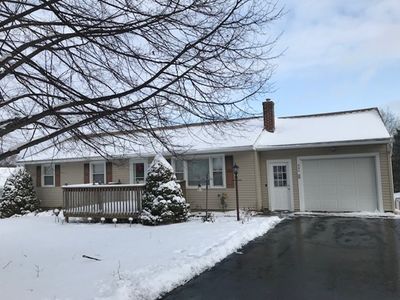 942 Bunker Hill Dr, Macedon, NY, 14502
