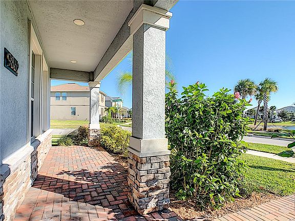 5th image of 9862 Pecan Hickory Way