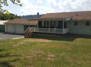 205 Slate Hill Rd, Hollidaysburg, PA 16648