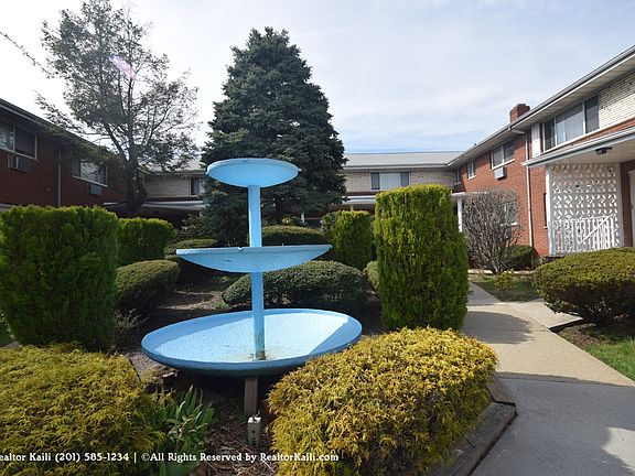 3rd image of 1319 Anderson Ave #17-1917