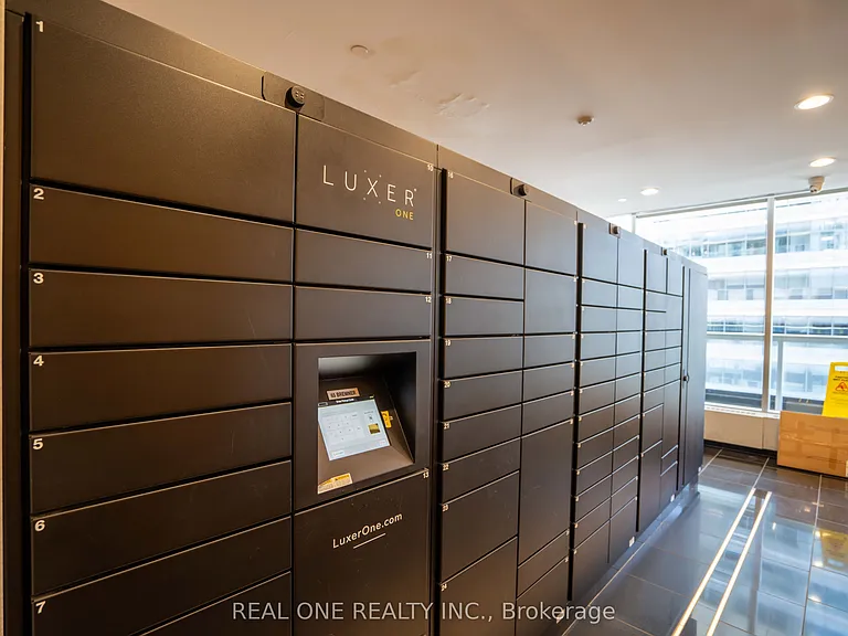 65 Bremner Blvd #1207 — Photo 23
