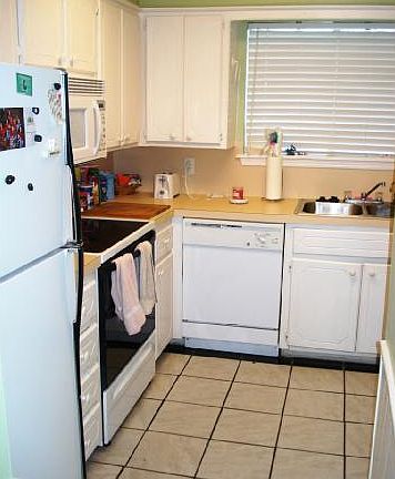 4th image of 1420 Bill Carrol Dr