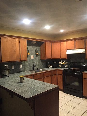 1st image of 1204 Tanglewood Dr