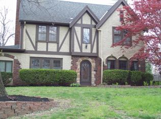 8 Elmwood Rd, Country Club, MO 64505