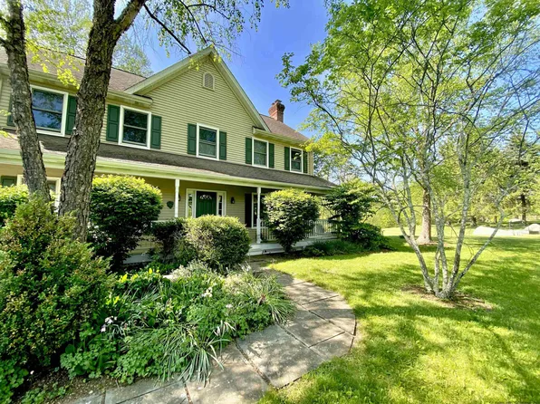 16 Ferris Lane, New Paltz, NY 12561