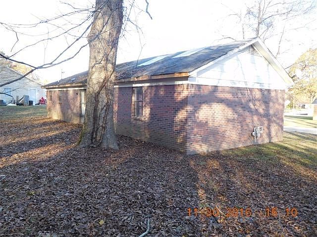 2nd image of 509 Johnson St