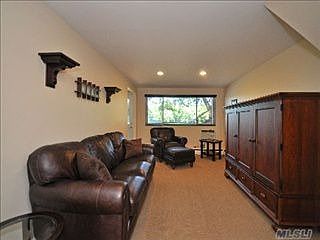 3rd image of 2535 Alvin Ct