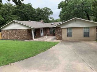 10 Val Verde Rd, Ardmore, OK 73401