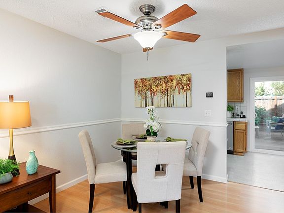 4th image of 5239 Macaw Way