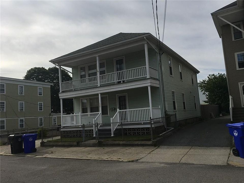 2nd image of 134 Cottage St