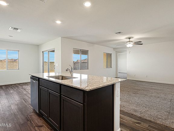 3rd image of 611 W CROWNED DOVE Trail