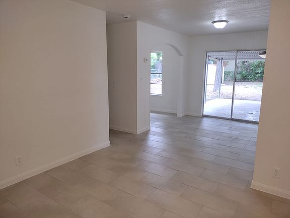 5th image of 8822 Bravo Valley St