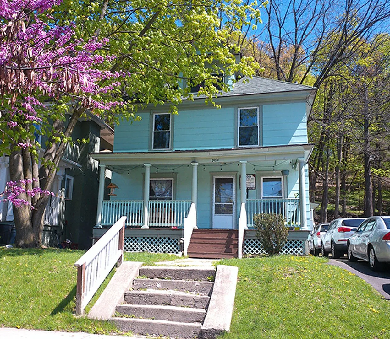 909 Lancaster Avenue - Available 6/1/27 - 4 Bedroom Single Family Home — Photo 2