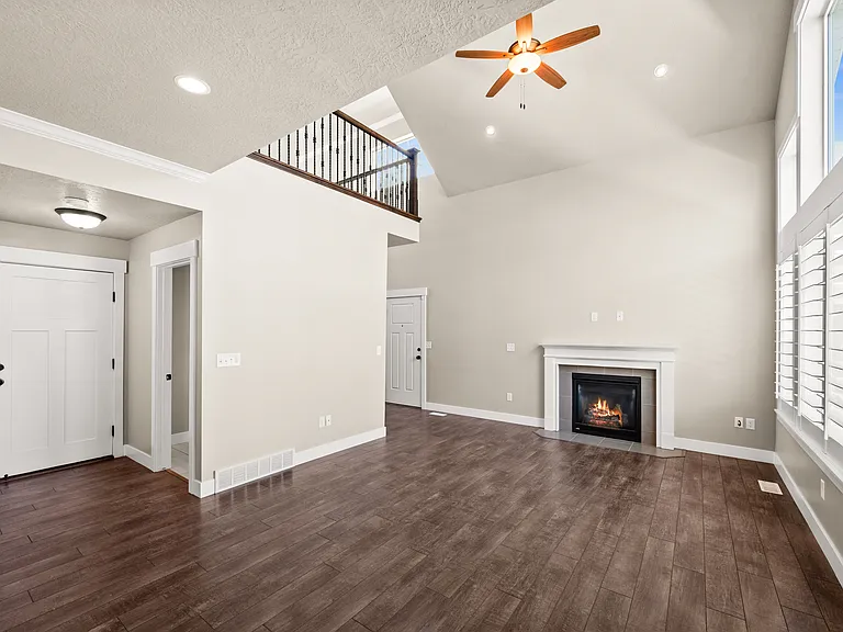 771 E Newfield Dr — Photo 12