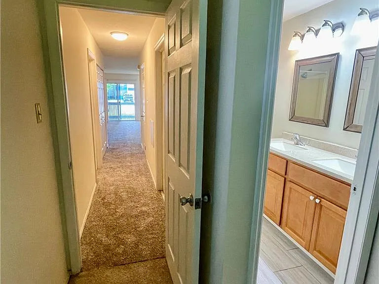 1316 S Fountain St #1 — Photo 29