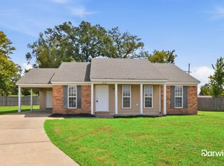 9070 Kirkwood Ln, Southaven, MS 38671