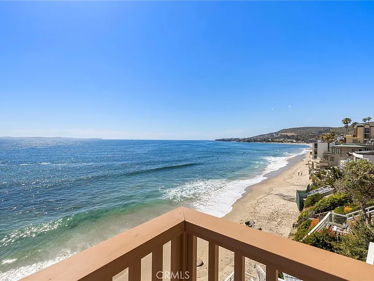 1045 Gaviota Dr #B — Photo 31