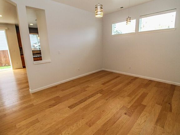 4th image of 13922 45th Dr SE