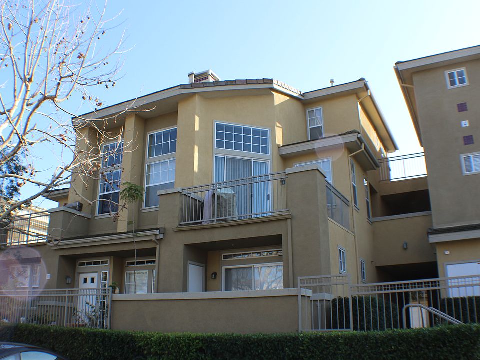 Top Corner Unit