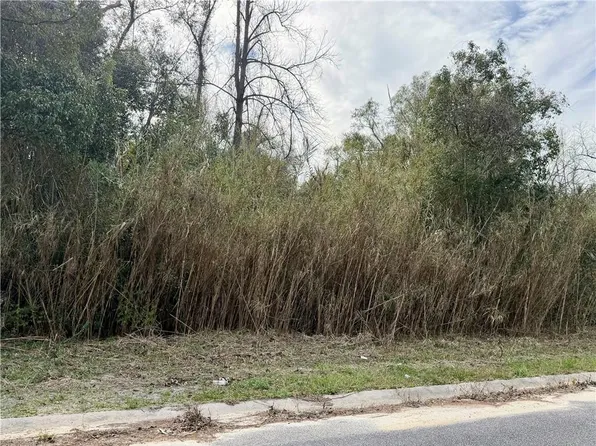 902 Williams St, Waycross, GA 31501