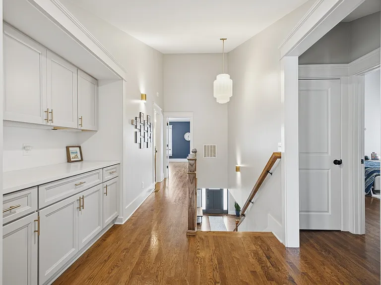 1102 Caldwell Ave — Photo 25