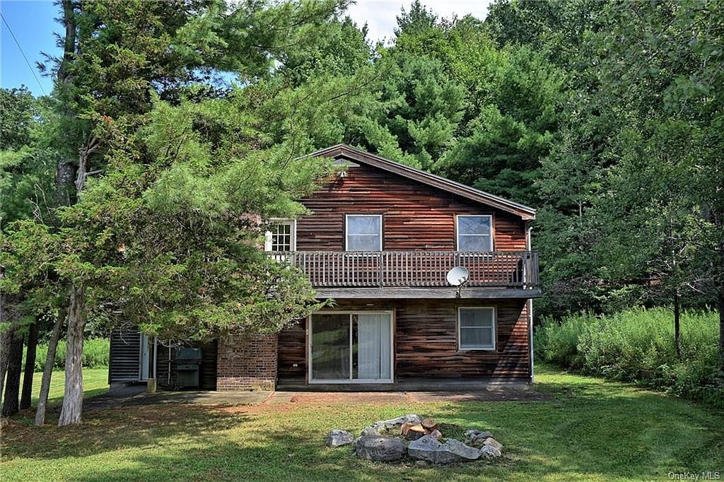 4 Lockwood Road, Craryville, NY 12521 Zillow