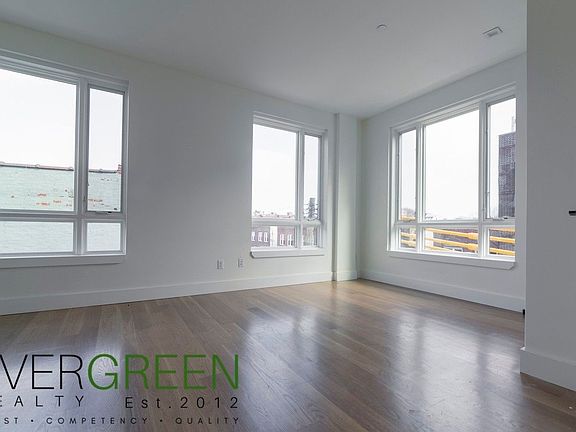 4th image of 551 Midwood St #3C
