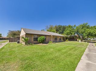 301 Marseilles Dr, Lafayette, LA 70506