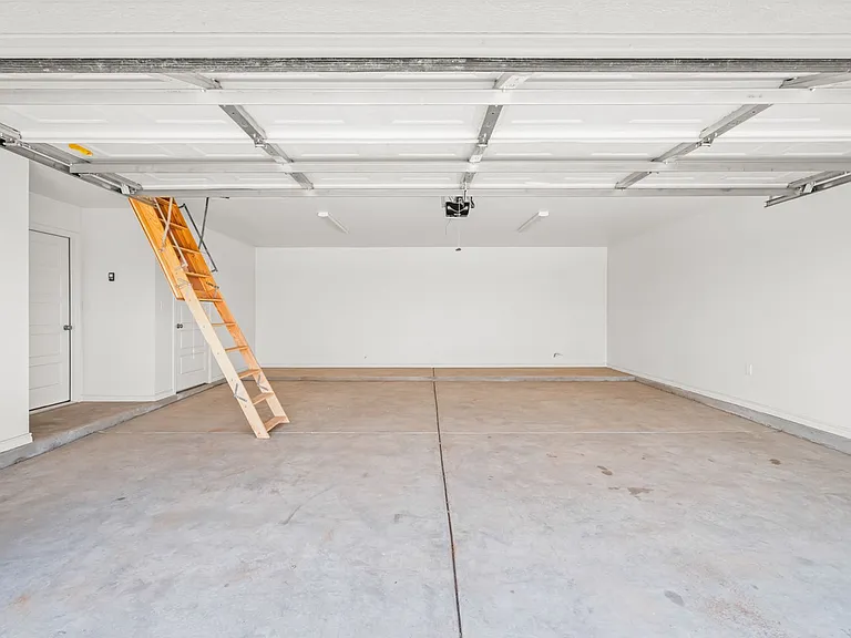 11409 N Cres #2800-A — Photo 10