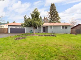 324 Saint John St, Sutherlin, OR 97479
