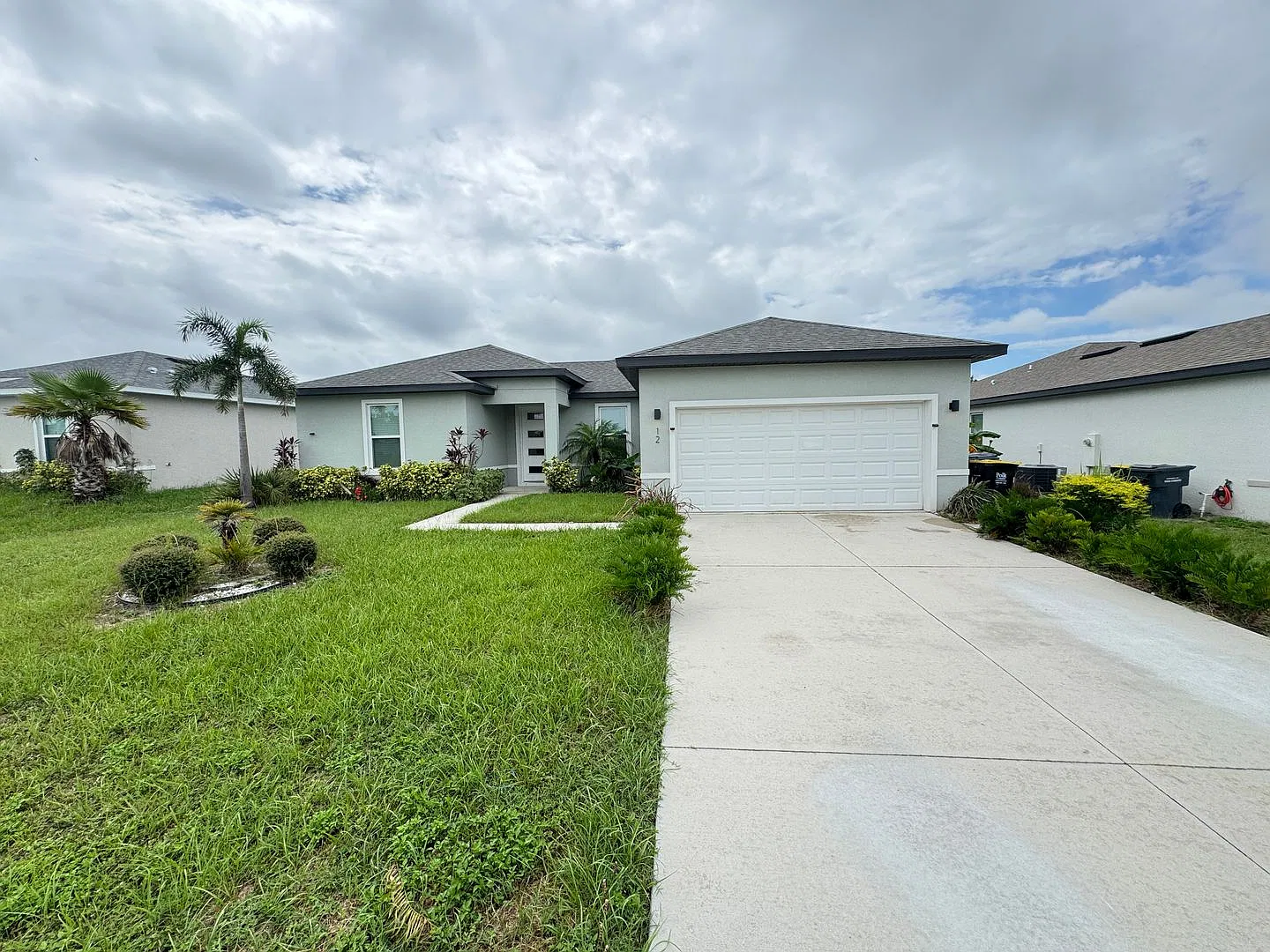Awesome 4bd/2ba In Beautiful Poinciana — Photo 2