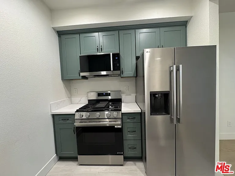 5620 Yolanda Ave #111 — Photo 10