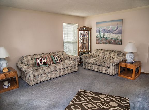 3rd image of 2351 N Orchard Ln